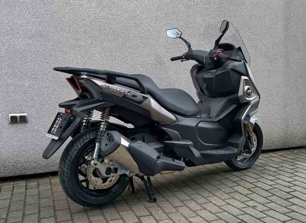 QJMotor Fort 4.0 (FORT 350) MaxiSkuter - obrazek 2