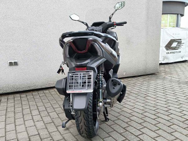 QJMotor Fort 4.0 (FORT 350) MaxiSkuter - obrazek 14