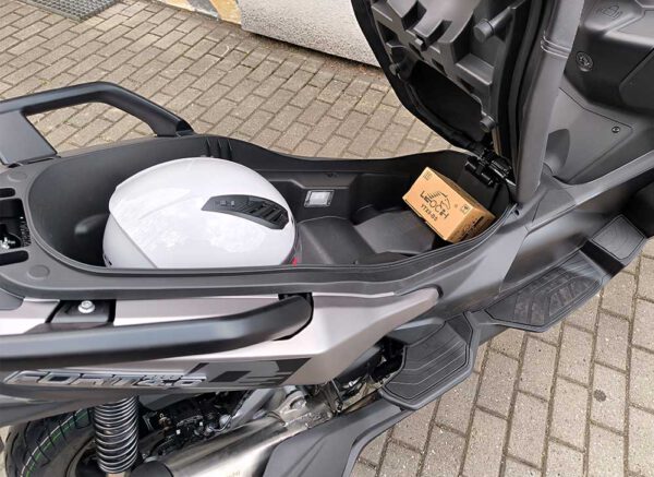 QJMotor Fort 4.0 (FORT 350) MaxiSkuter - obrazek 31