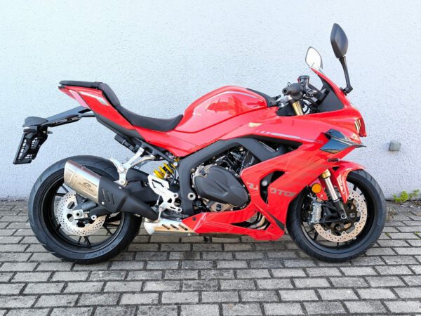 QJMotor SRK800 RR (SRK 800RR) - obrazek 12